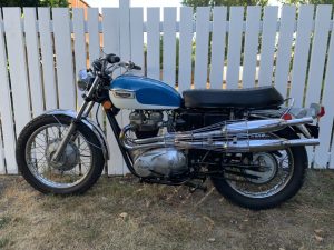 Read more about the article 1971 Triumph Trophy 650 For Sale, $8000